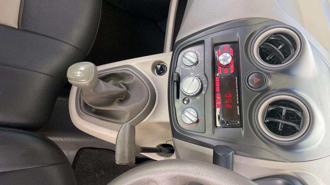 2018 Datsun Go A, Petrol, Manual, 33,013 km, Gear Lever