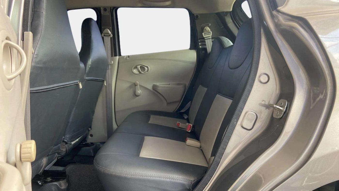 2018 Datsun Go A, Petrol, Manual, 33,013 km, Right Side Rear Door Cabin
