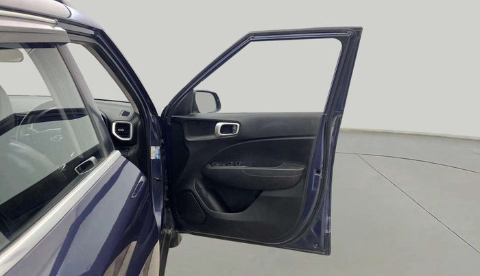 2019 Hyundai VENUE S 1.2, Petrol, Manual, 60,075 km, RHS Front Door
