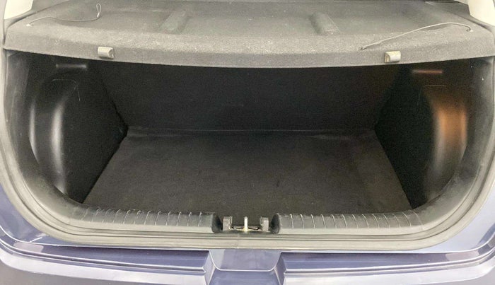 2019 Hyundai VENUE S 1.2, Petrol, Manual, 60,075 km, Boot Inside