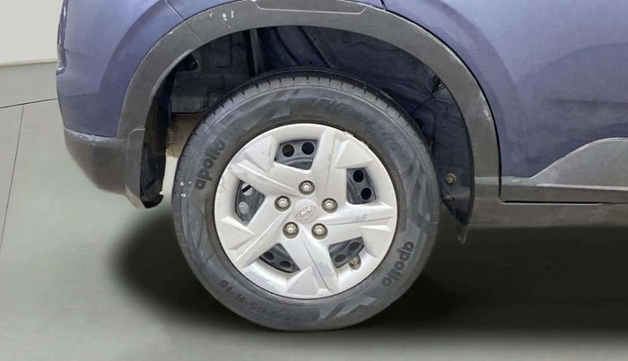 2019 Hyundai VENUE S 1.2, Petrol, Manual, 60,075 km, Right Rear Wheel