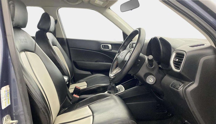 2019 Hyundai VENUE S 1.2, Petrol, Manual, 60,075 km, Right Side Front Door Cabin