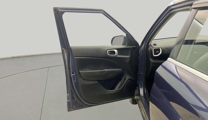 2019 Hyundai VENUE S 1.2, Petrol, Manual, 60,075 km, LHS Front Door