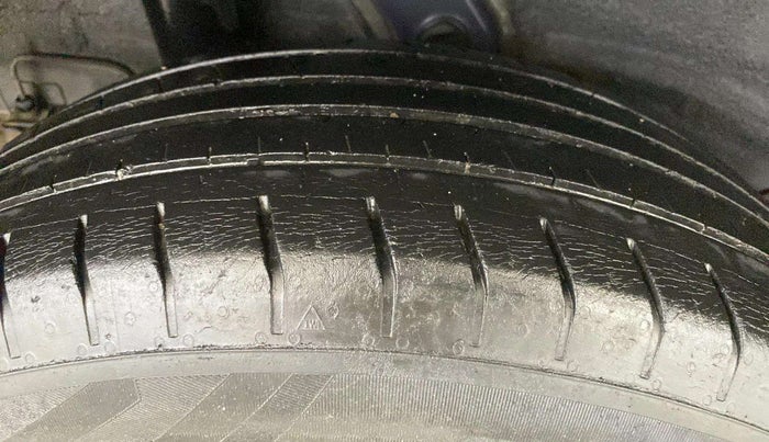 2019 Hyundai VENUE S 1.2, Petrol, Manual, 60,075 km, Right Rear Tyre Tread