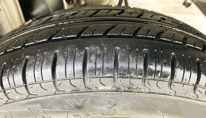 2014 Maruti Alto 800 LXI, Petrol, Manual, 54,489 km, Left Rear Tyre Tread