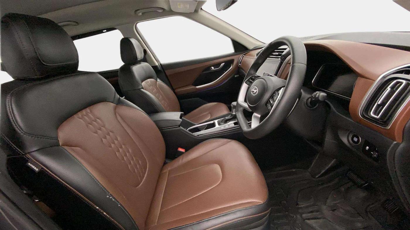 2021 Hyundai ALCAZAR PLATINUM(O) 6STR 1.5 AT, Diesel, Automatic, 30,825 km, Right Side Front Door Cabin