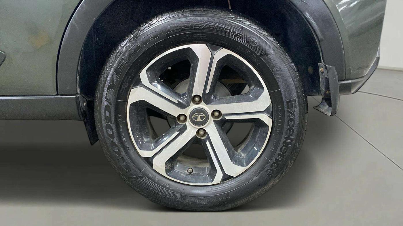 2022 Tata NEXON XZ PLUS (HS) PETROL, CNG, Manual, 31,671 km, Left Rear Wheel