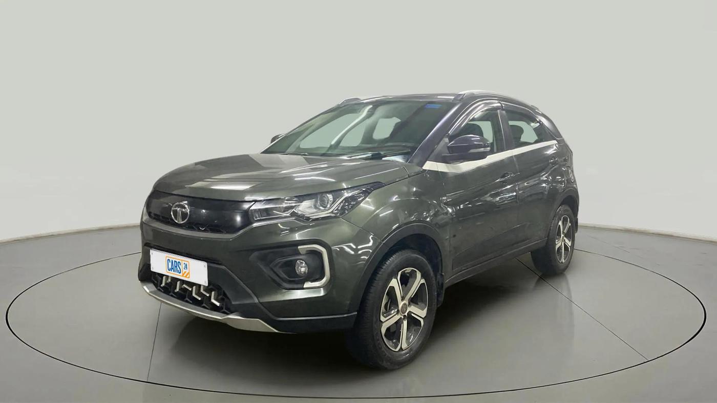 2022 Tata NEXON XZ PLUS (HS) PETROL, CNG, Manual, 31,671 km, Left Front Diagonal