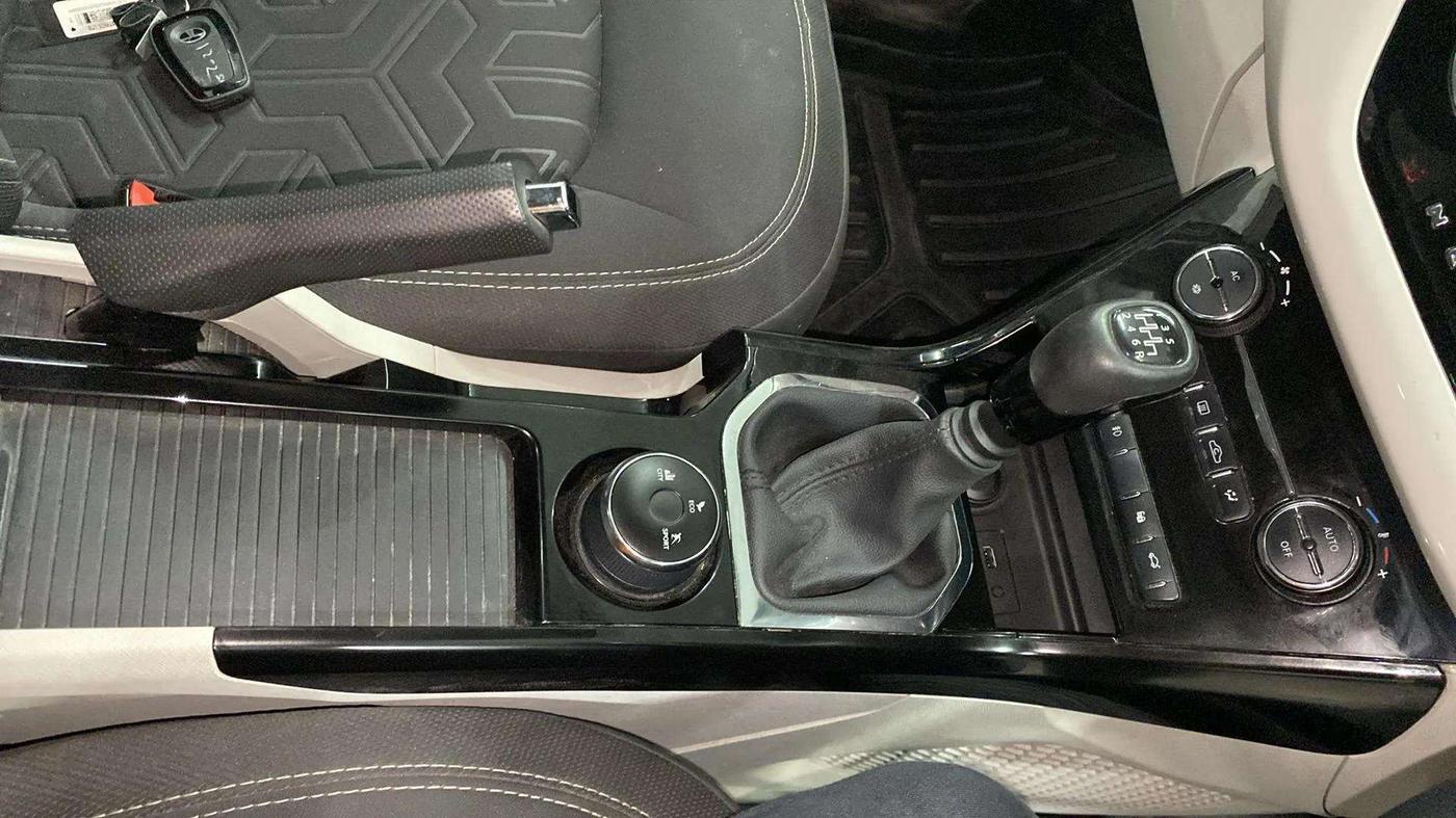 2022 Tata NEXON XZ PLUS (HS) PETROL, CNG, Manual, 31,671 km, Gear Lever