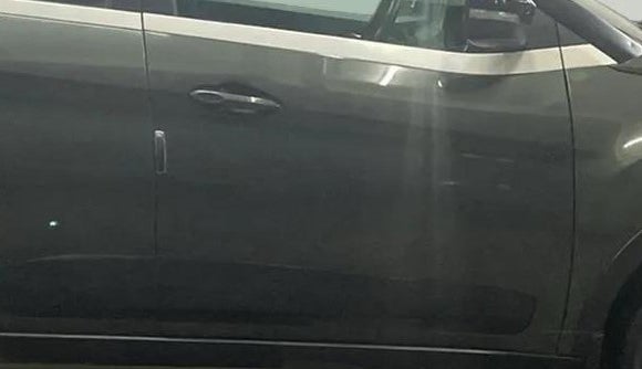 2022 Tata NEXON XZ PLUS (HS) PETROL, CNG, Manual, 31,230 km, Driver-side door - Paint minor damage