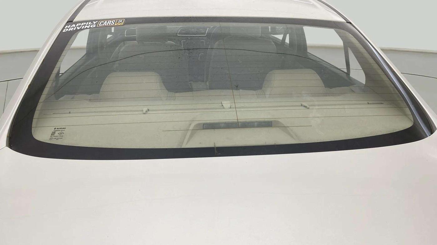 2016 Maruti Ciaz ZXI AT, Petrol, Automatic, 70,730 km, Rear Windshield