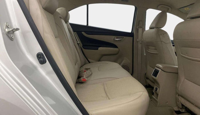 2016 Maruti Ciaz ZXI AT, Petrol, Automatic, 70,730 km, Right Side Rear Door Cabin
