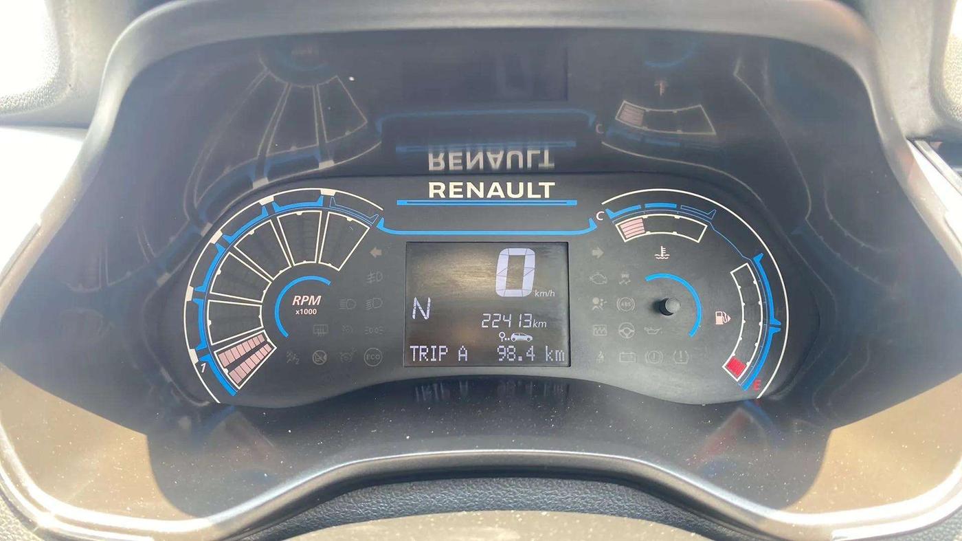 2022 Renault TRIBER RXZ AMT, Petrol, Automatic, 22,426 km, Odometer Image