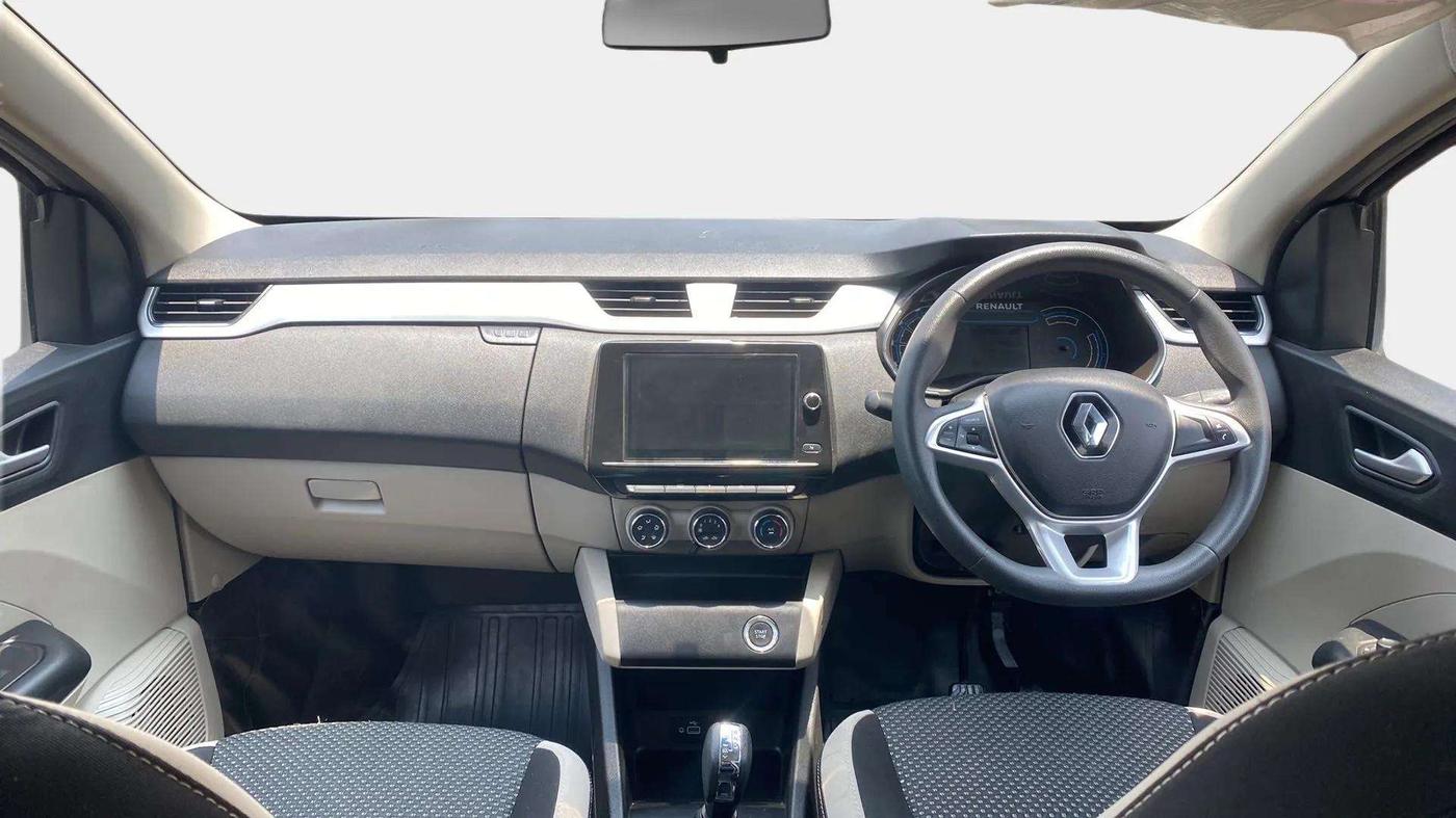 2022 Renault TRIBER RXZ AMT, Petrol, Automatic, 22,426 km, Dashboard