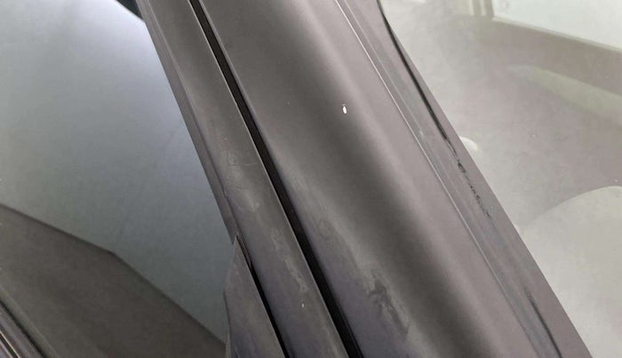 2020 Maruti Vitara Brezza ZXI PLUS AT SHVS, Petrol, Automatic, 75,909 km, Right A pillar - Minor scratches