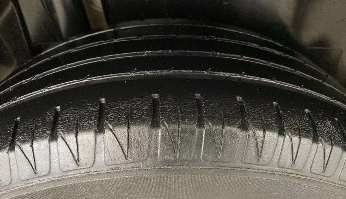 2020 Maruti Vitara Brezza ZXI PLUS AT SHVS, Petrol, Automatic, 75,909 km, Right Rear Tyre Tread