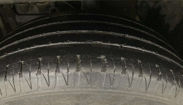 2020 Maruti Vitara Brezza ZXI PLUS AT SHVS, Petrol, Automatic, 75,909 km, Left Front Tyre Tread