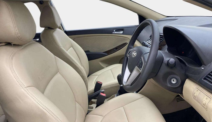 2014 Hyundai Verna FLUIDIC 1.6 VTVT SX, Petrol, Manual, 38,776 km, Right Side Front Door Cabin