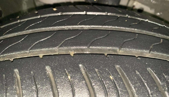 2022 Honda Amaze 1.2L I-VTEC VX, Petrol, Manual, 14,030 km, Left Front Tyre Tread