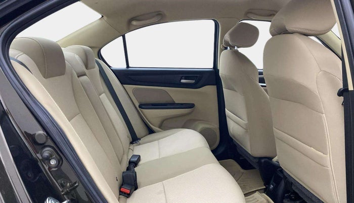 2022 Honda Amaze 1.2L I-VTEC VX, Petrol, Manual, 14,030 km, Right Side Rear Door Cabin