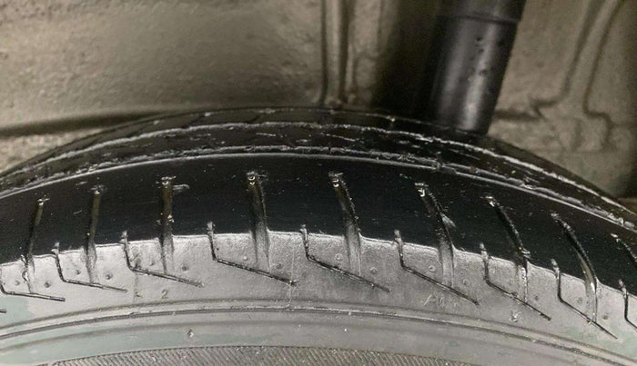 2021 Maruti New Wagon-R LXI CNG 1.0, CNG, Manual, 63,215 km, Left Rear Tyre Tread