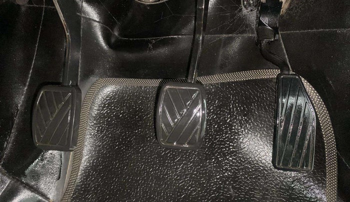 2021 Maruti New Wagon-R LXI CNG 1.0, CNG, Manual, 63,215 km, Pedals