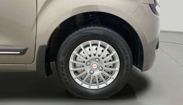 2021 Maruti New Wagon-R LXI CNG 1.0, CNG, Manual, 63,215 km, Right Front Wheel