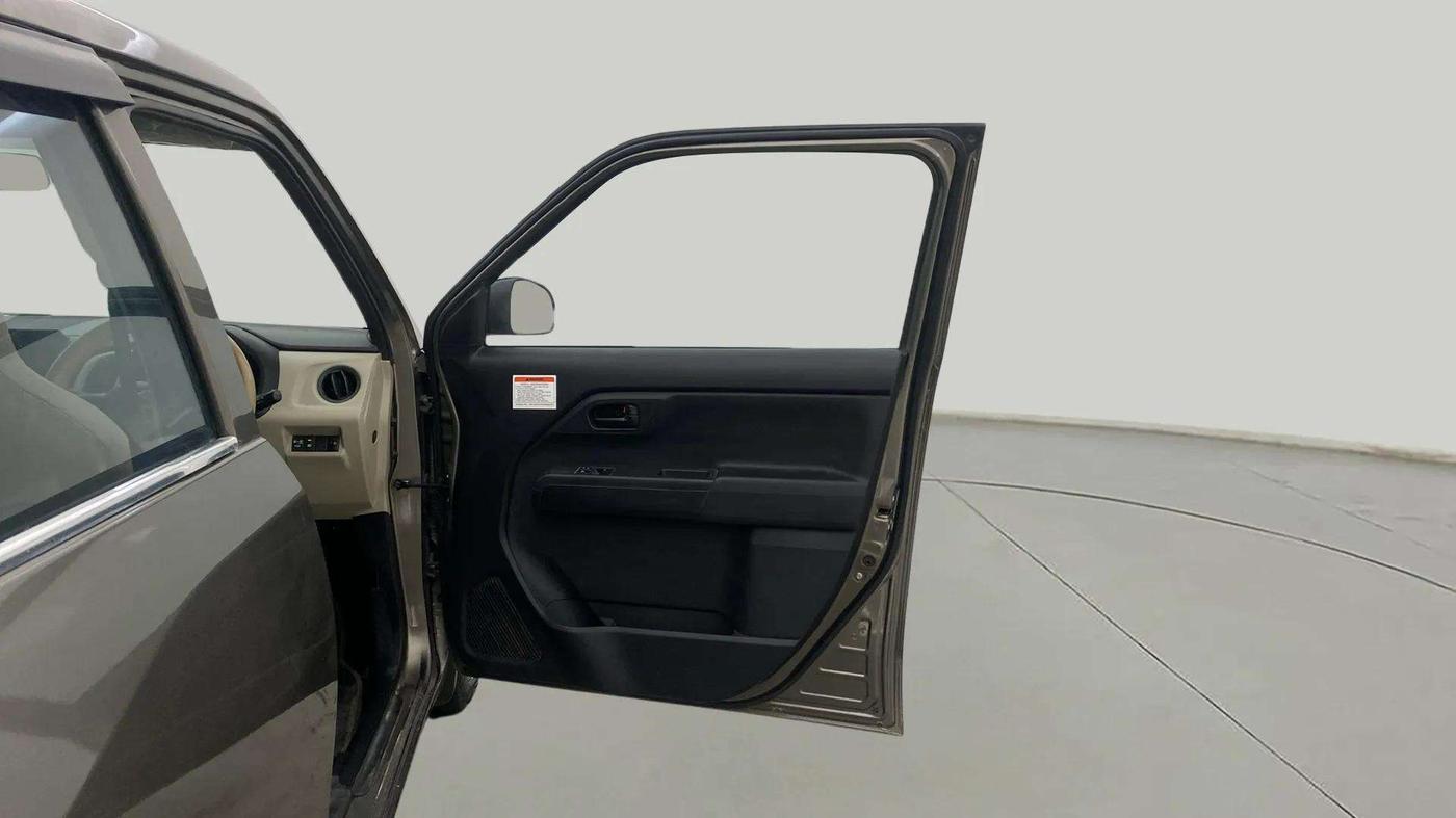 2021 Maruti New Wagon-R LXI CNG 1.0, CNG, Manual, 63,215 km, RHS Front Door