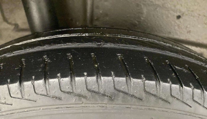 2021 Maruti New Wagon-R LXI CNG 1.0, CNG, Manual, 63,215 km, Right Rear Tyre Tread