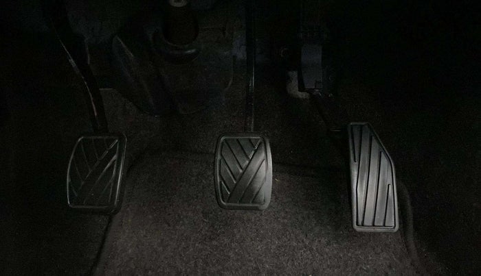 2021 Maruti Swift VXI, Petrol, Manual, 28,518 km, Pedals