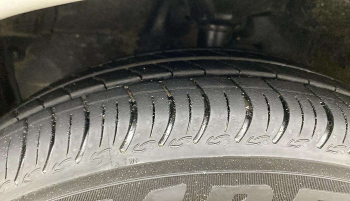 2017 Maruti Celerio ZXI AMT, Petrol, Automatic, 94,455 km, Left Front Tyre Tread