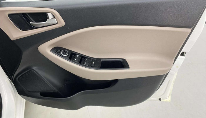 2019 Hyundai Elite i20 SPORTZ PLUS 1.2, Petrol, Manual, 62,006 km, Driver Side Door Panels Control