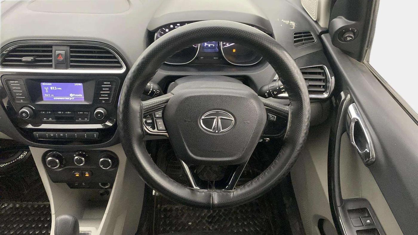 2019 Tata Tiago XZA PETROL, Petrol, Automatic, 30,775 km, Steering Wheel Close Up