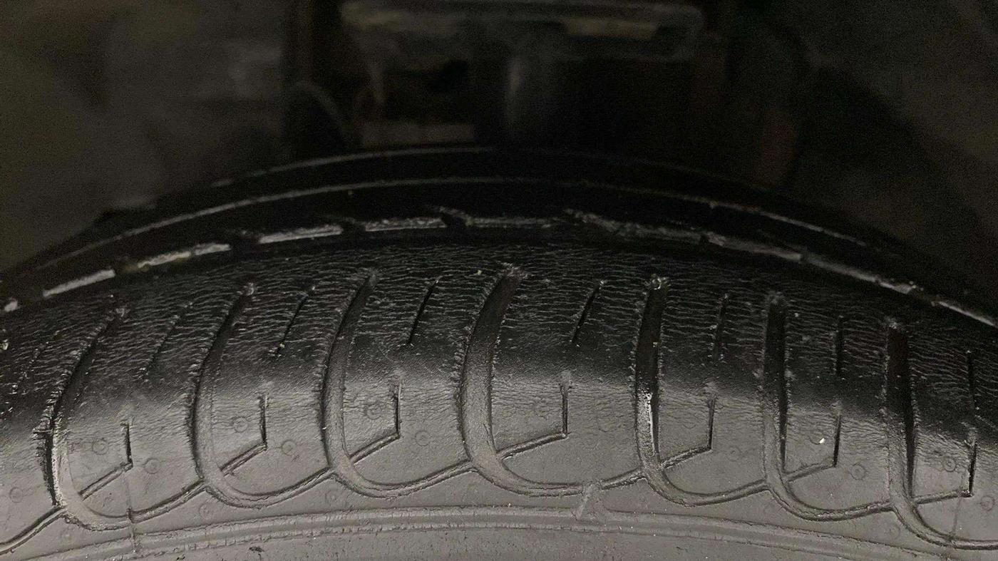 2019 Tata Tiago XZA PETROL, Petrol, Automatic, 30,775 km, Left Front Tyre Tread