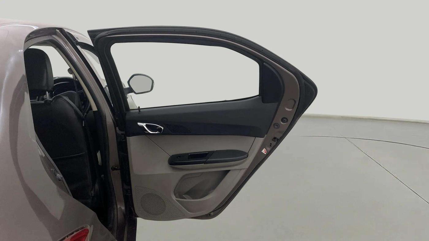2019 Tata Tiago XZA PETROL, Petrol, Automatic, 30,775 km, RHS Rear Door