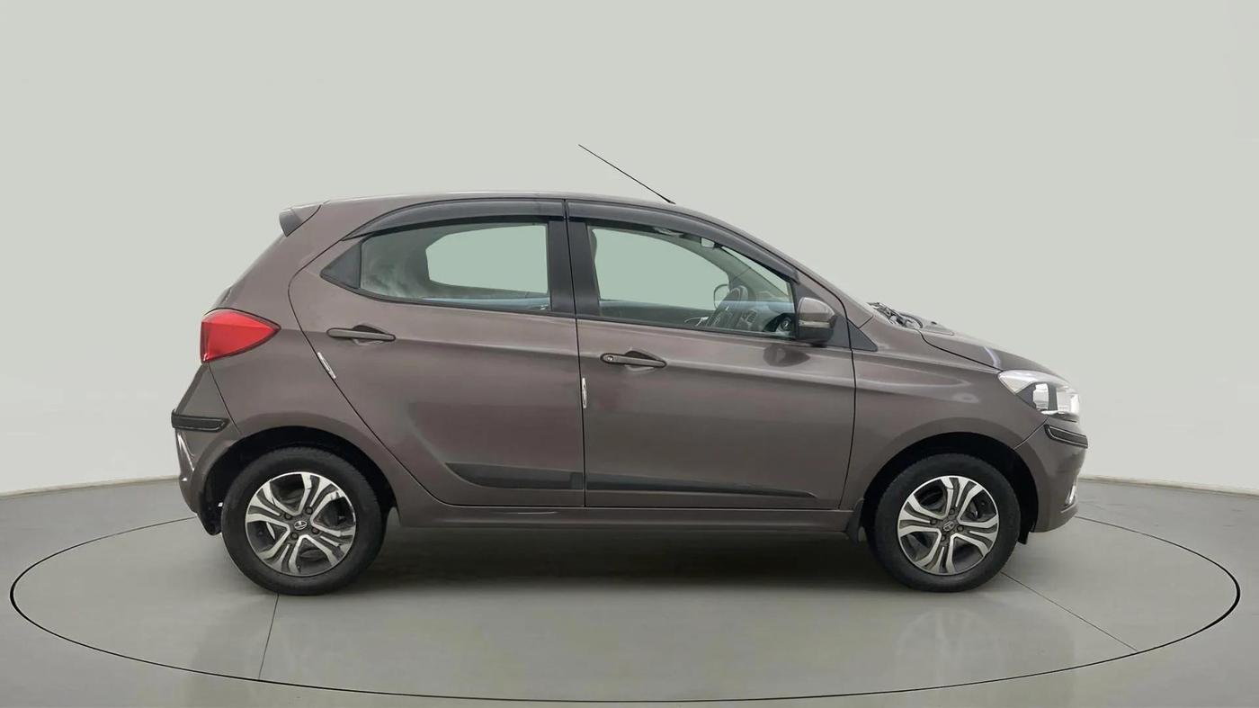 2019 Tata Tiago XZA PETROL, Petrol, Automatic, 30,775 km, Right Side View
