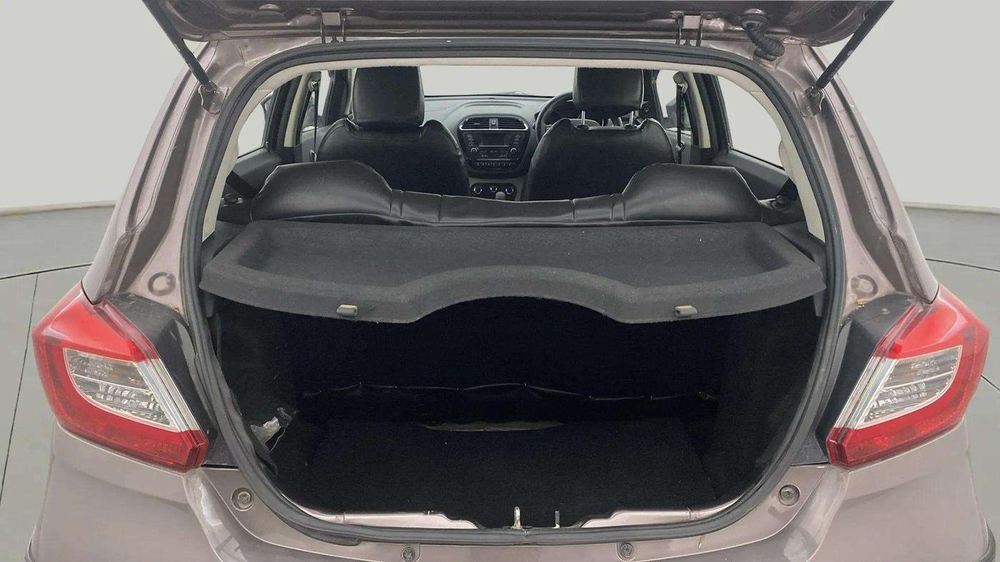 2019 Tata Tiago XZA PETROL, Petrol, Automatic, 30,775 km, Boot Inside