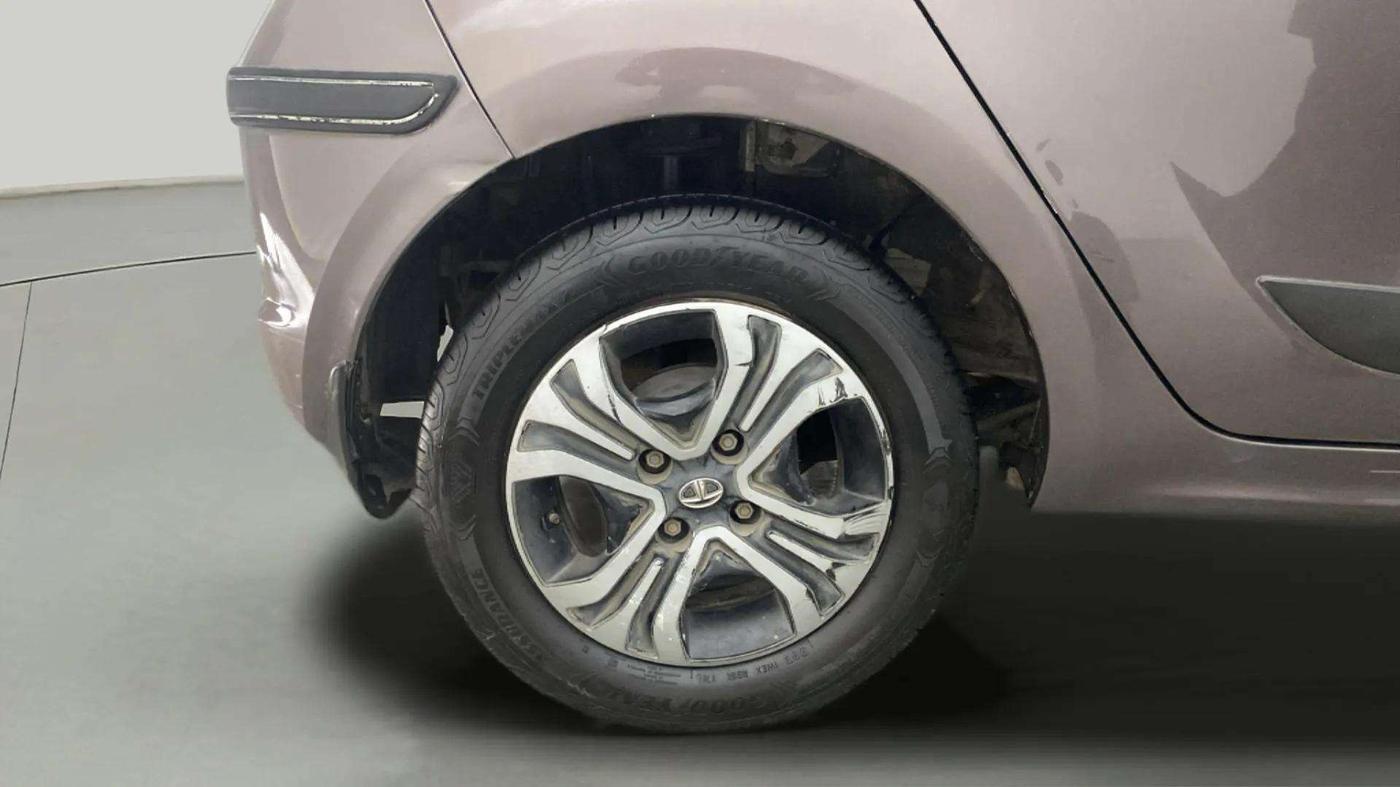 2019 Tata Tiago XZA PETROL, Petrol, Automatic, 30,775 km, Left Rear Wheel