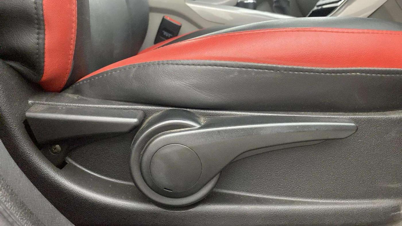 2019 Tata NEXON XZ PLUS PETROL, Petrol, Manual, 48,199 km, Driver Side Adjustment Panel