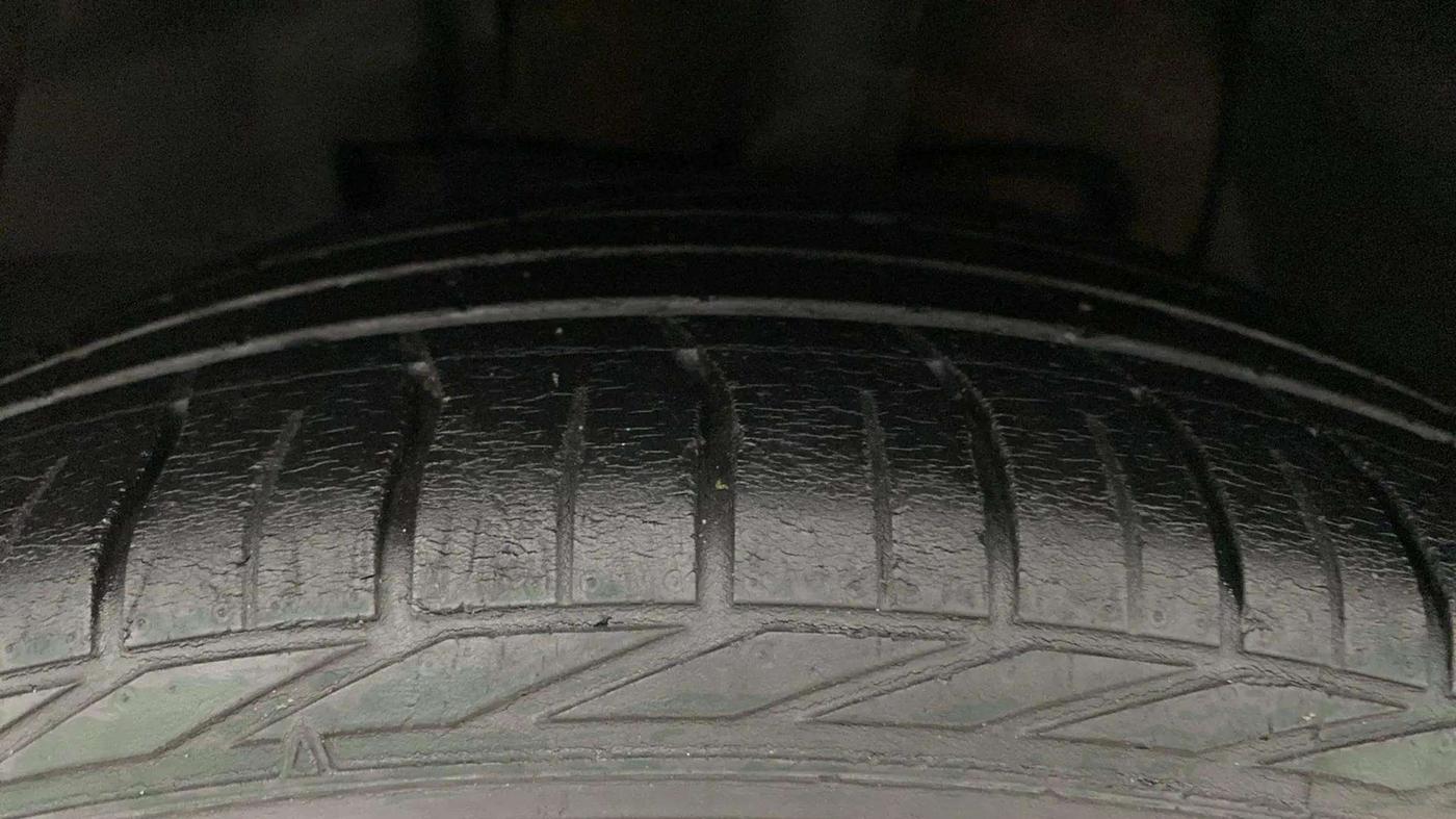 2019 Tata NEXON XZ PLUS PETROL, Petrol, Manual, 48,199 km, Left Front Tyre Tread