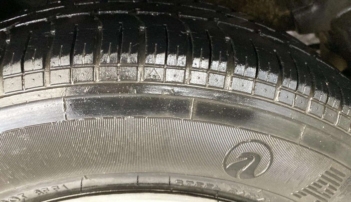 2013 Maruti Ritz LXI, Petrol, Manual, 58,792 km, Left Front Tyre Tread