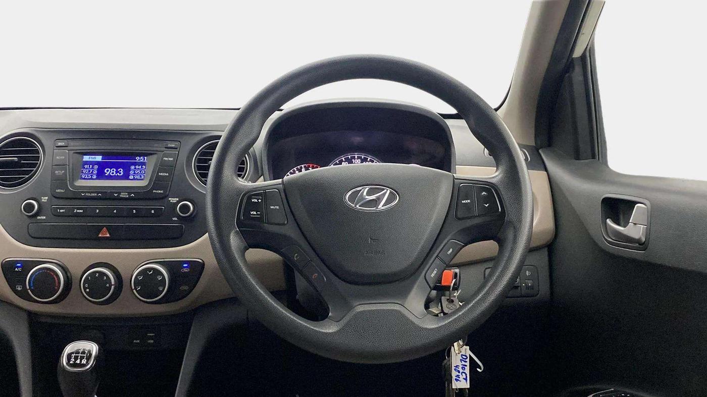 2016 Hyundai Grand i10 SPORTZ 1.2 KAPPA VTVT, CNG, Manual, 86,135 km, Steering Wheel Close Up