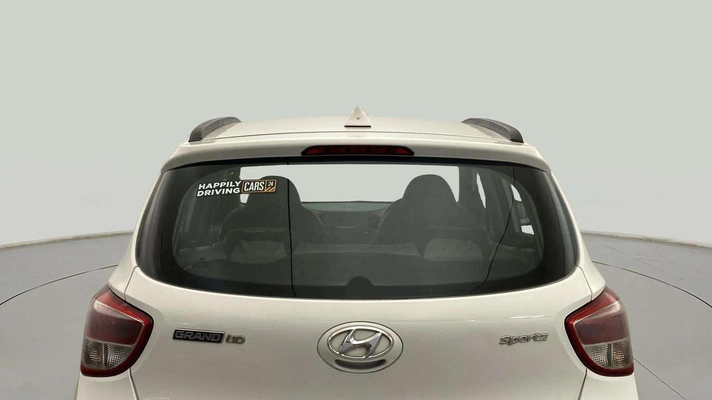 2016 Hyundai Grand i10 SPORTZ 1.2 KAPPA VTVT, CNG, Manual, 86,135 km, Rear Windshield