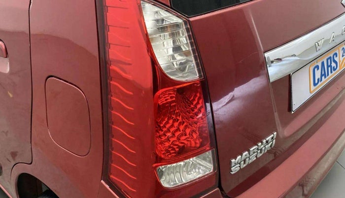 2015 Maruti Wagon R 1.0 VXI, Petrol, Manual, 75,977 km, Left tail light - Minor scratches