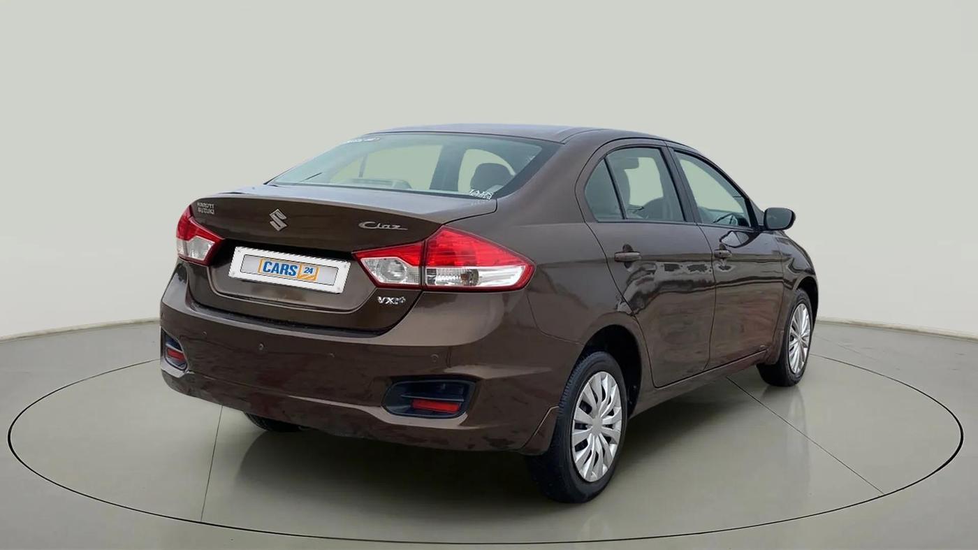 2015 Maruti Ciaz VXI, Petrol, Manual, 78,169 km, Right Back Diagonal
