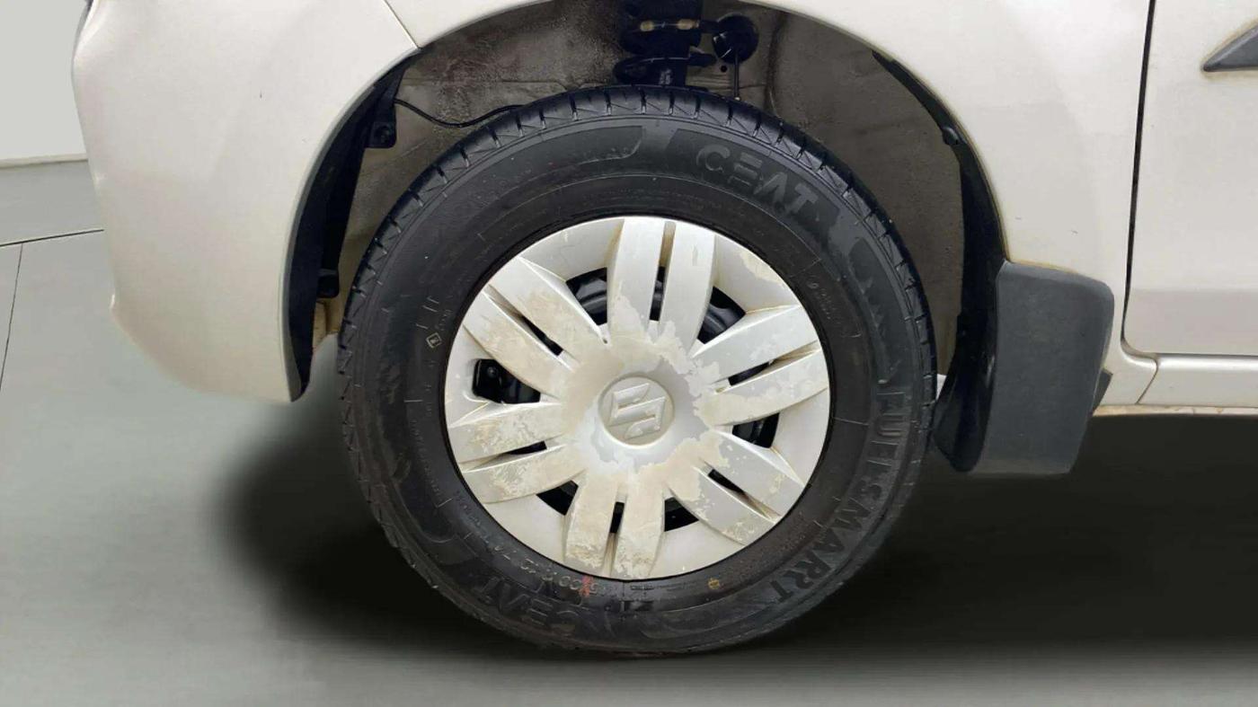 2020 Maruti Alto VXI PLUS, Petrol, Manual, 33,530 km, Left Front Wheel