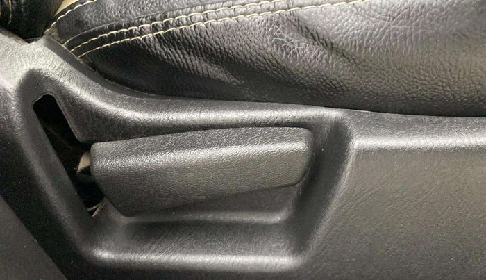 2020 Maruti Alto VXI PLUS, Petrol, Manual, 33,498 km, Driver Side Adjustment Panel