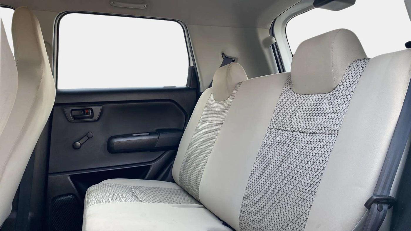 2023 Maruti New Wagon-R LXI 1.0, Petrol, Manual, 13,246 km, Right Side Rear Door Cabin