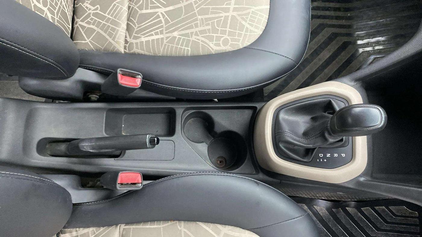 2017 Hyundai Grand i10 MAGNA AT 1.2 KAPPA VTVT, Petrol, Automatic, 34,840 km, Gear Lever