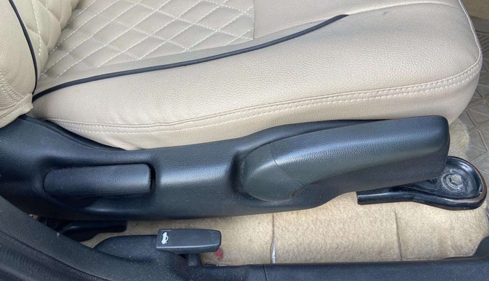 2014 Honda City 1.5L I-VTEC V MT, Petrol, Manual, 87,760 km, Driver Side Adjustment Panel